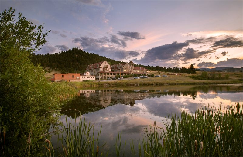 hot springs resort montana boulder